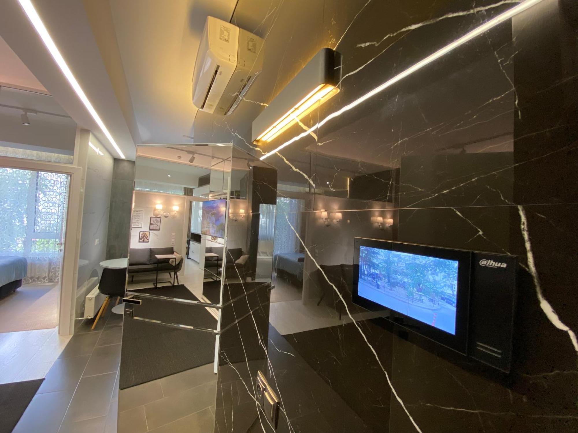 Rentnow Modern Business Apartment With 3 Bedrooms In Centre Chişinău Esterno foto