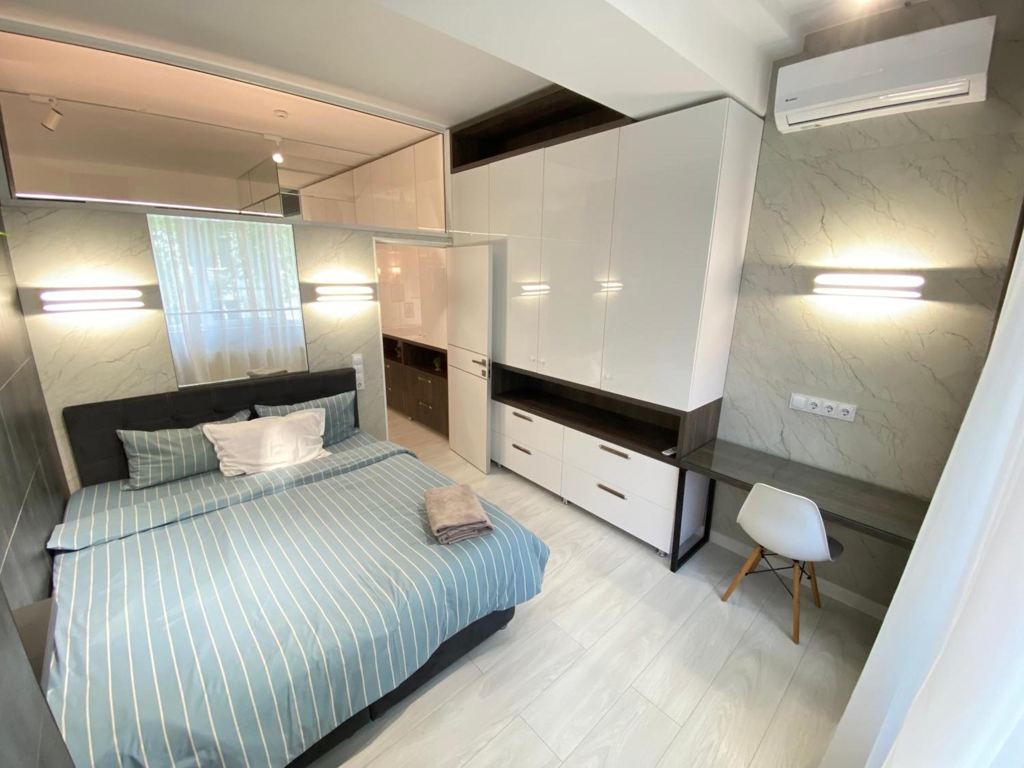 Rentnow Modern Business Apartment With 3 Bedrooms In Centre Chişinău Esterno foto