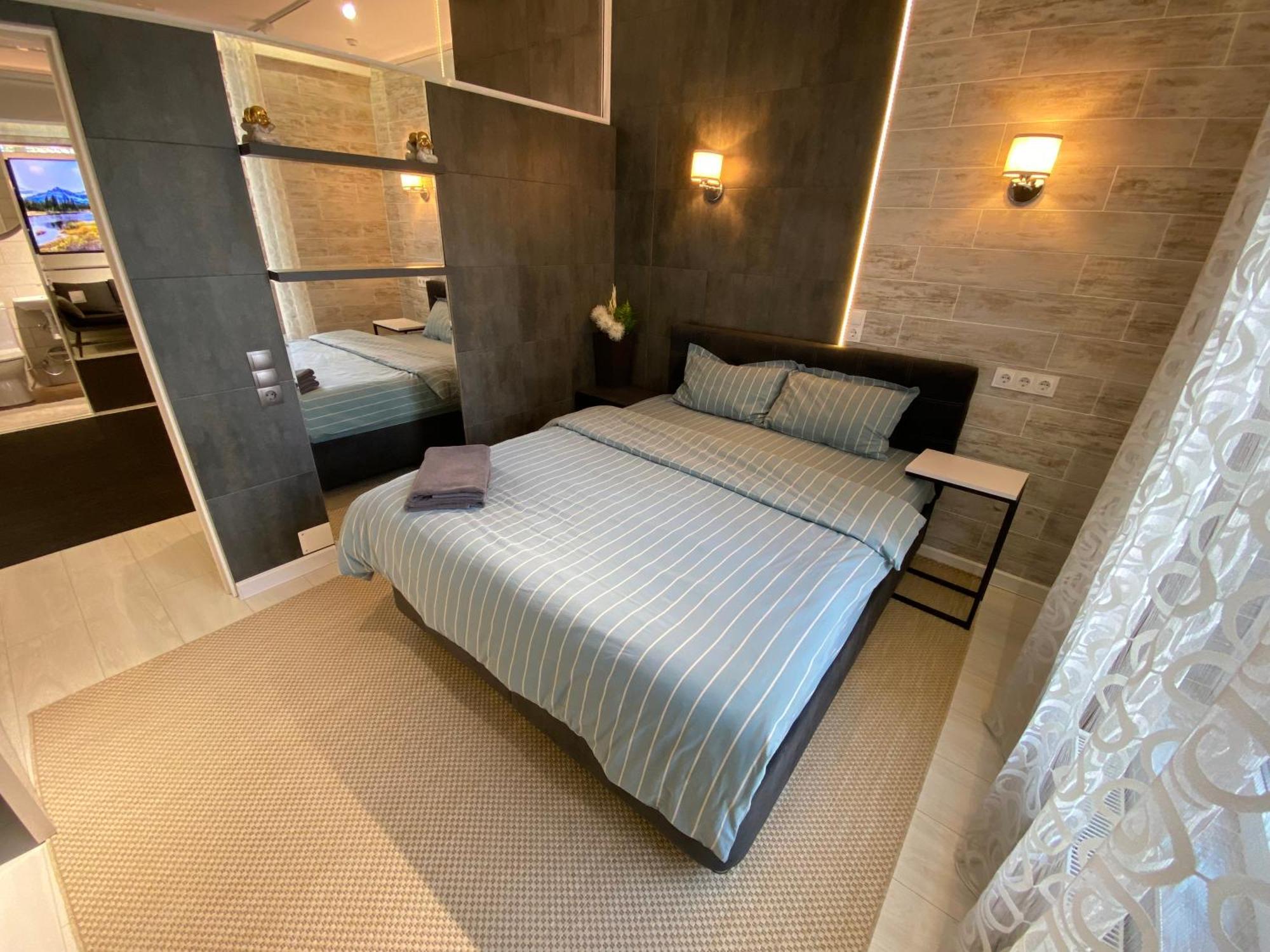 Rentnow Modern Business Apartment With 3 Bedrooms In Centre Chişinău Esterno foto