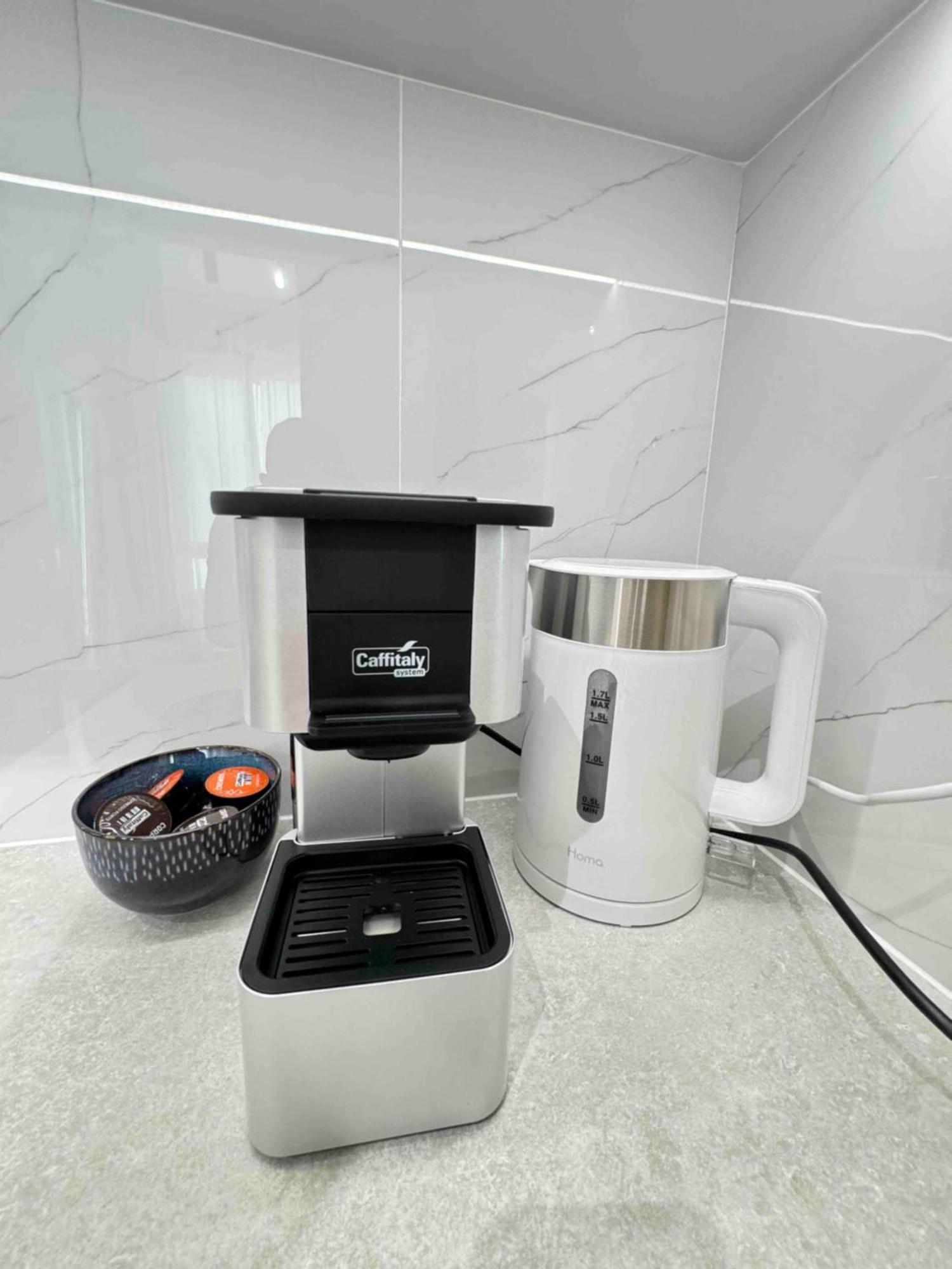 Rentnow Modern Business Apartment With 3 Bedrooms In Centre Chişinău Esterno foto