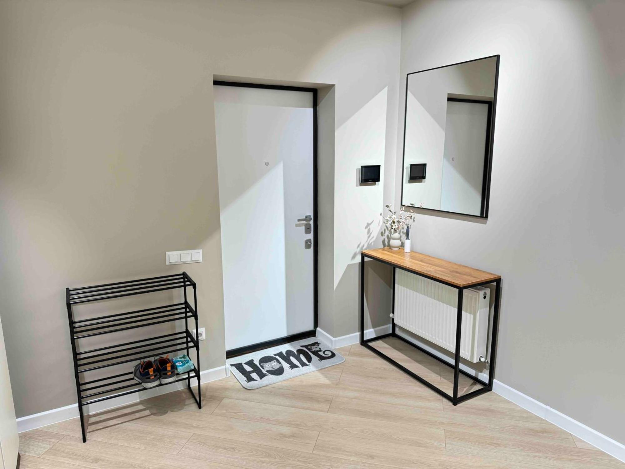 Rentnow Modern Business Apartment With 3 Bedrooms In Centre Chişinău Esterno foto